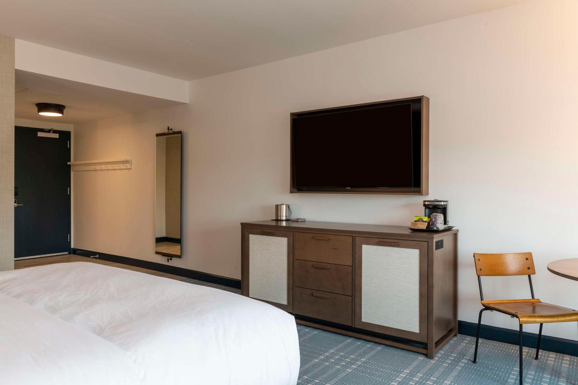 Hotel Canandaigua, Tapestry Collection By Hilton Exterior photo